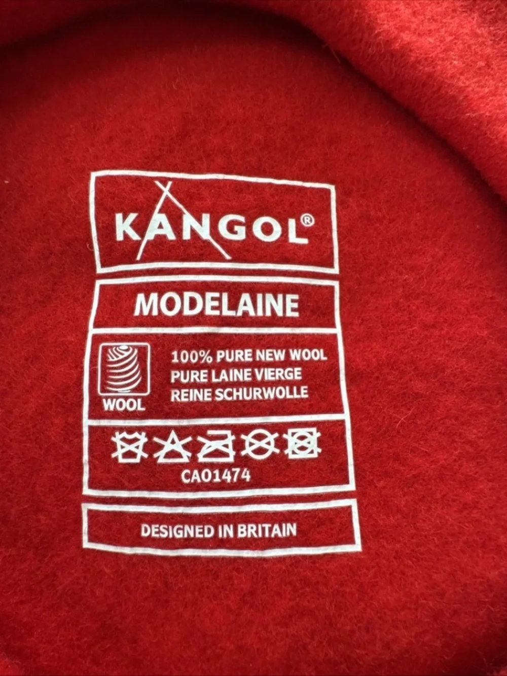 Red Kangol Modelaine Wool Beret with RARE Hat Pin Set Feather Stick Pin Women's